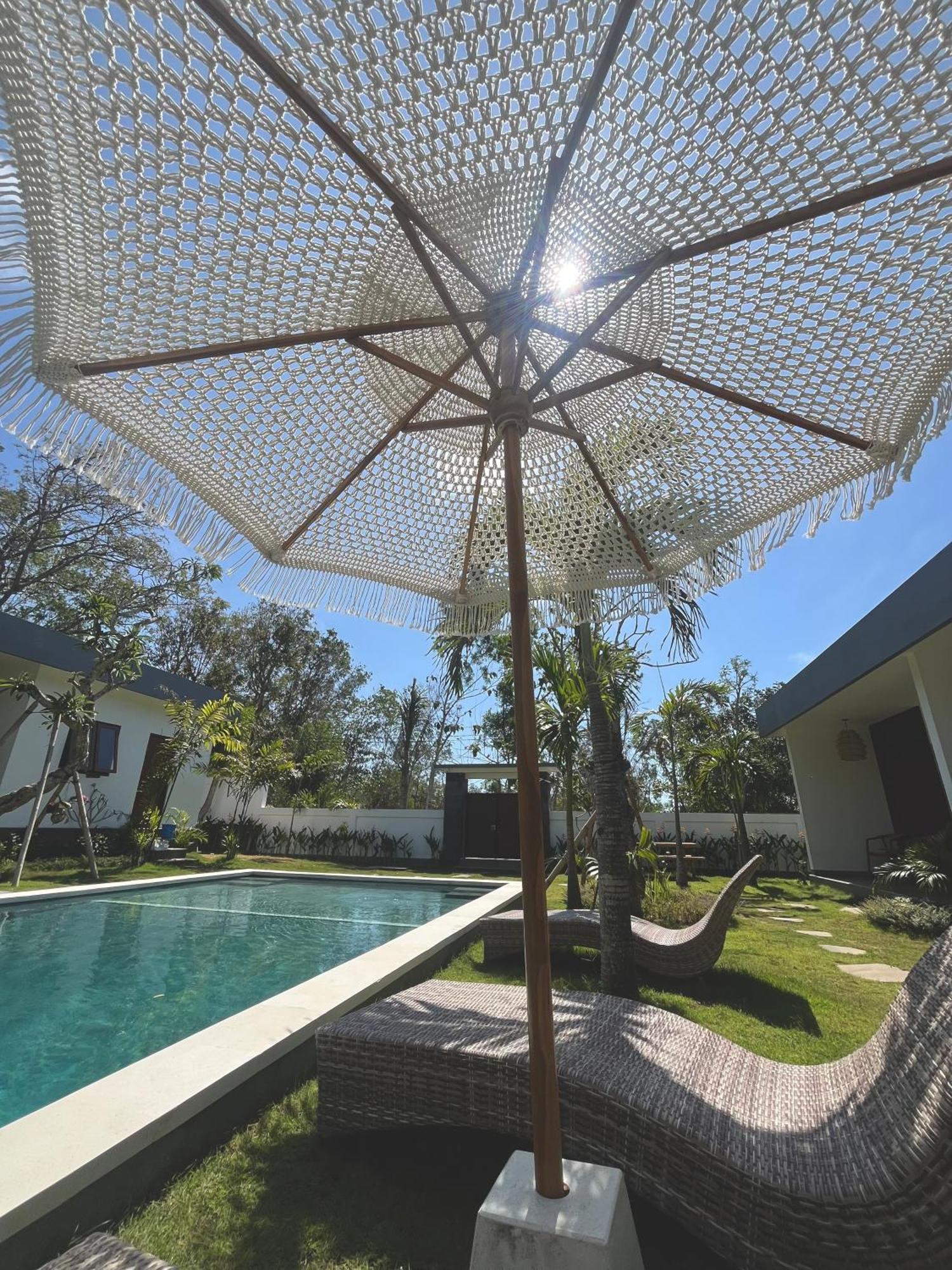 Tropical Almond Villa Uluwatu  Exterior photo