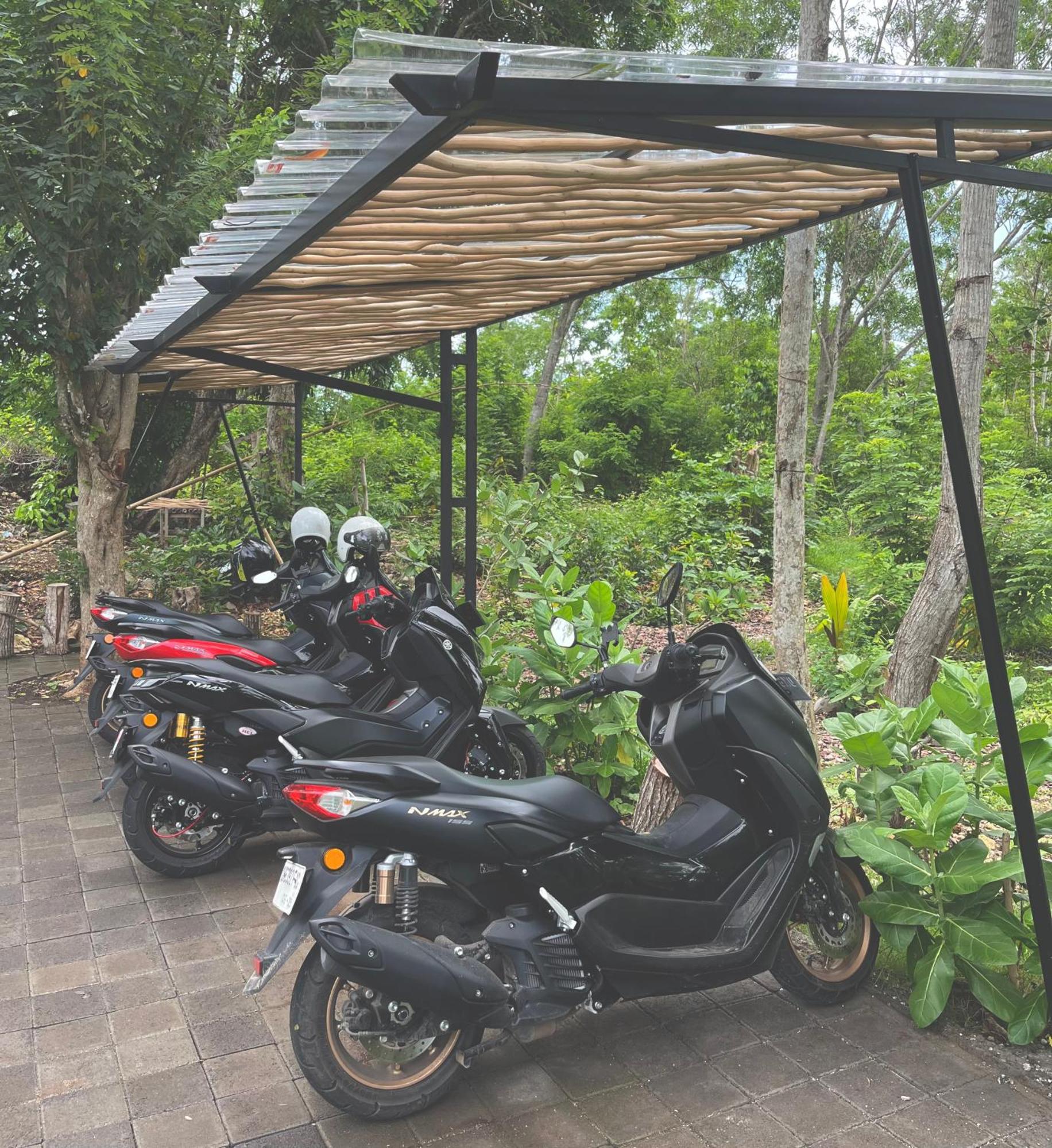 Tropical Almond Villa Uluwatu  Exterior photo