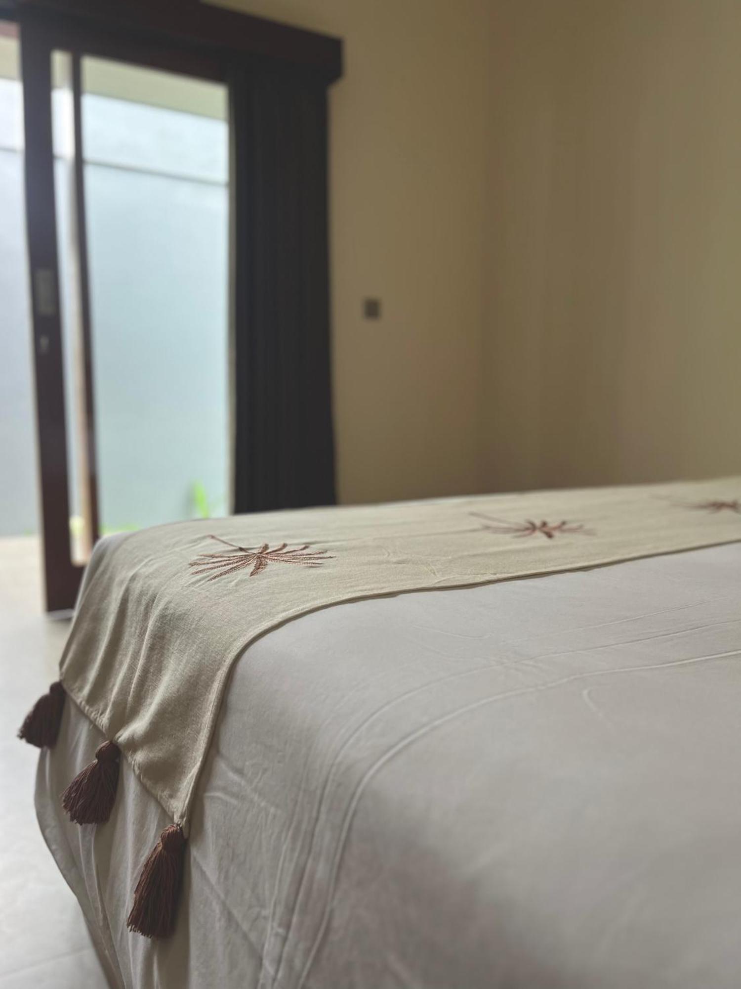 Tropical Almond Villa Uluwatu  Exterior photo